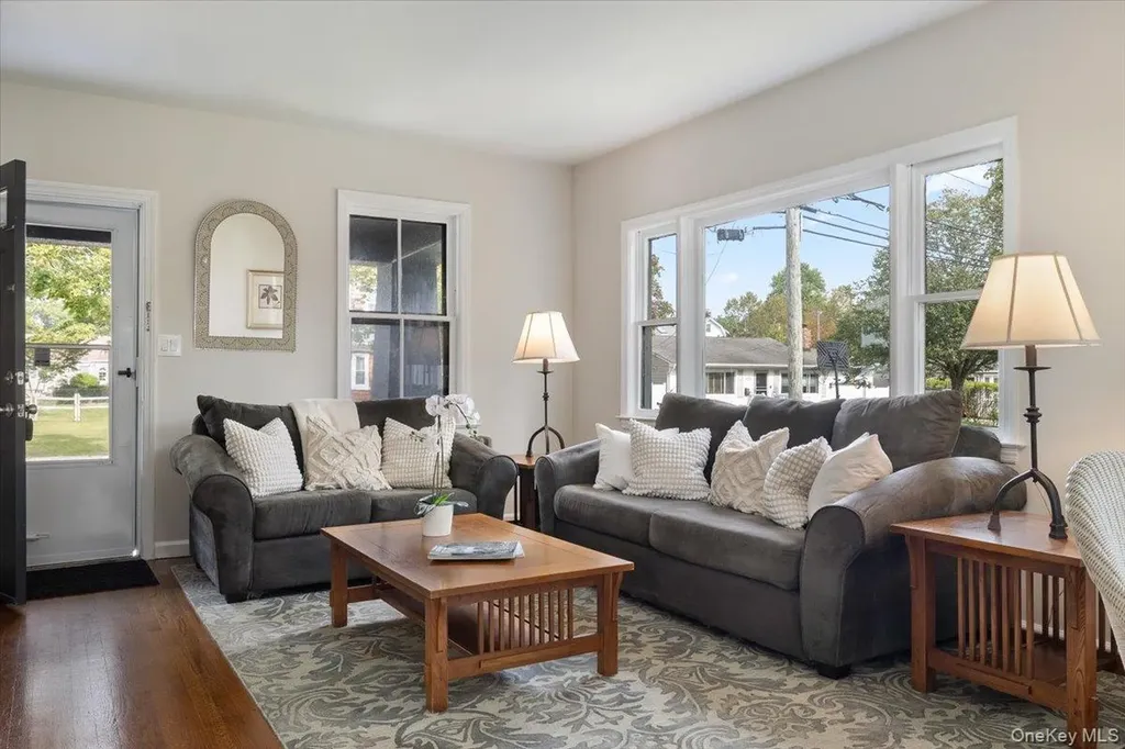 246 Locust Avenue Babylon NY 11702