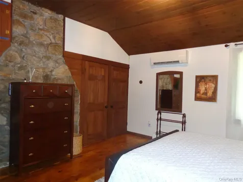 65 Mexico Lane Mahopac NY 10541