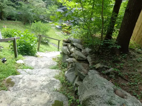 65 Mexico Lane Mahopac NY 10541