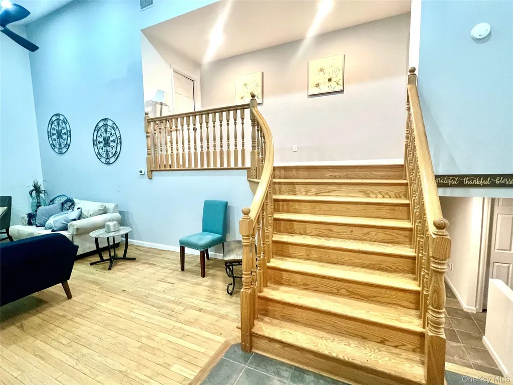 14 Rdean Place Middletown NY 10940