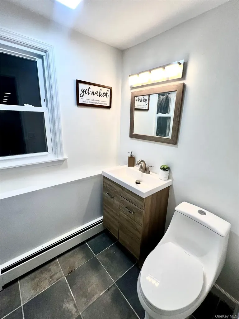 14 Rdean Place Middletown NY 10940