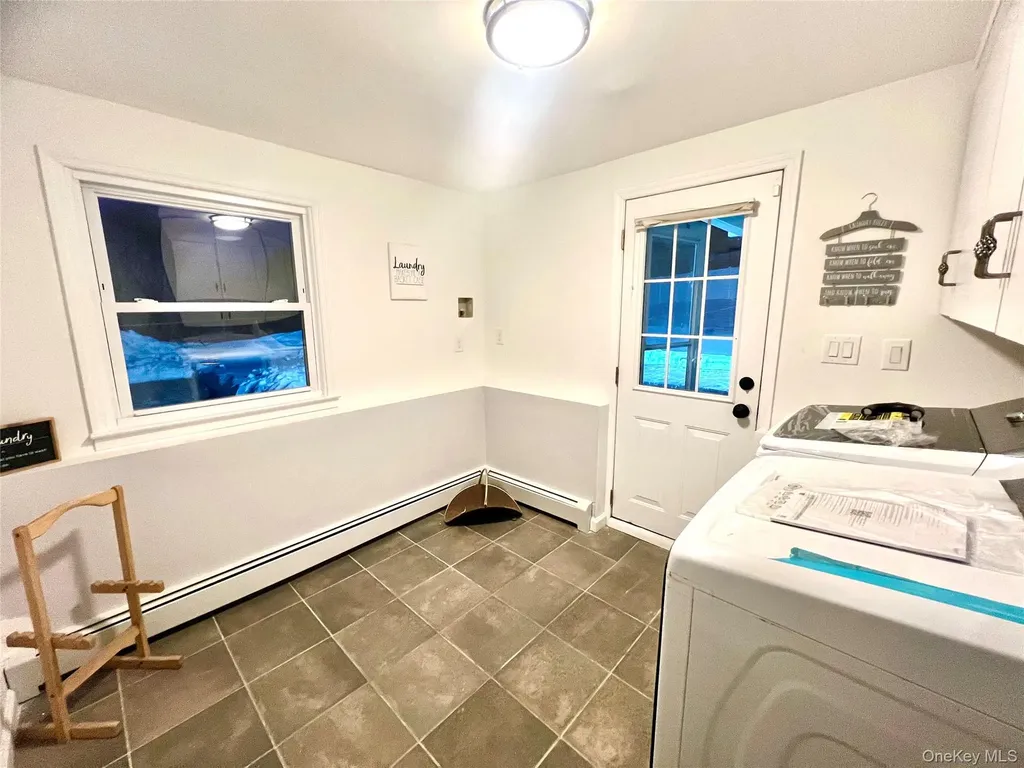 14 Rdean Place Middletown NY 10940