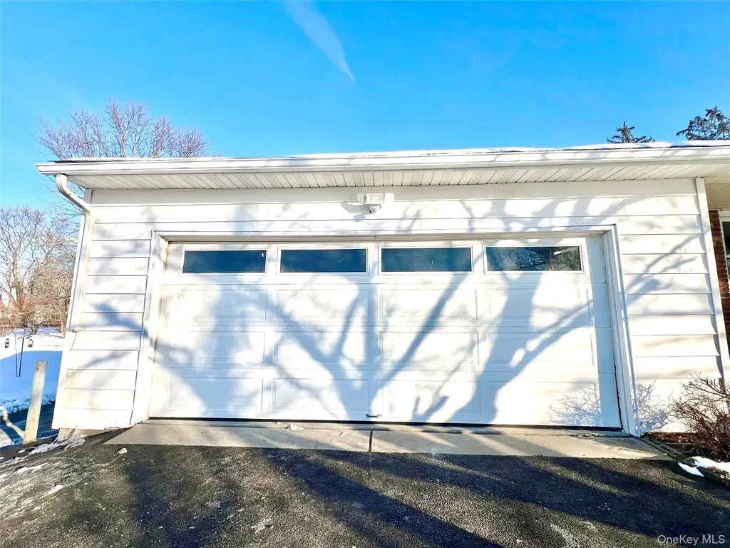 14 Rdean Place Middletown NY 10940