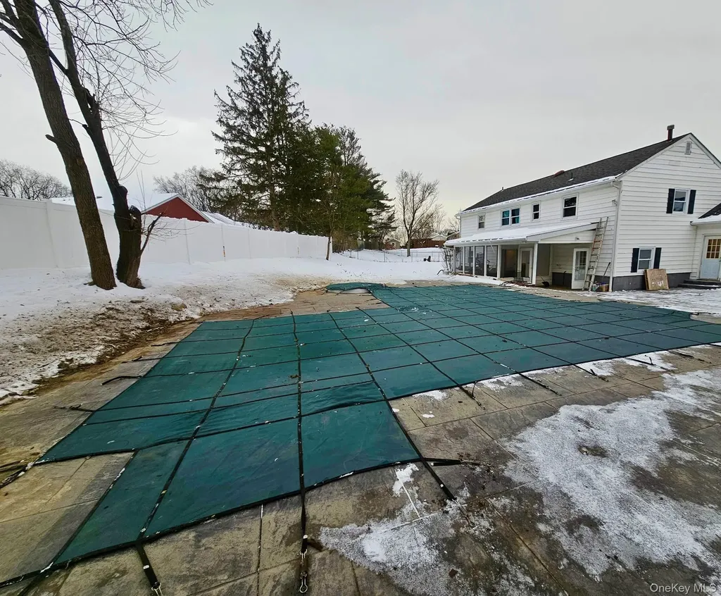 14 Rdean Place Middletown NY 10940