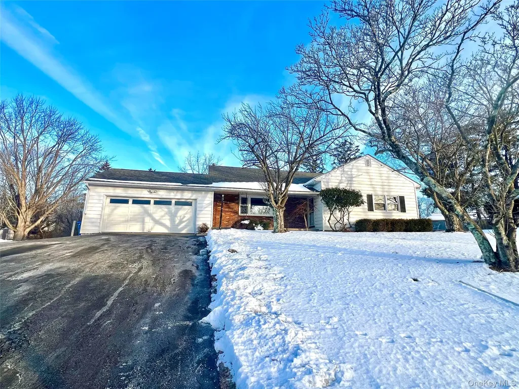 14 Rdean Place Middletown NY 10940