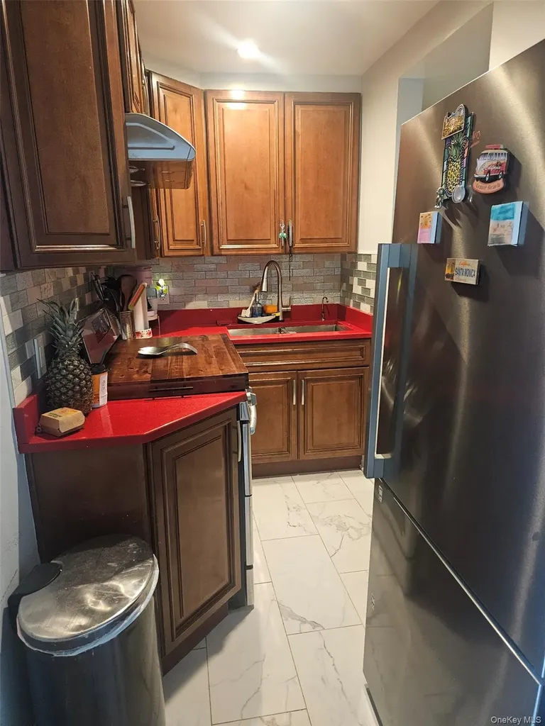 250 North Broadway Yonkers NY 10701