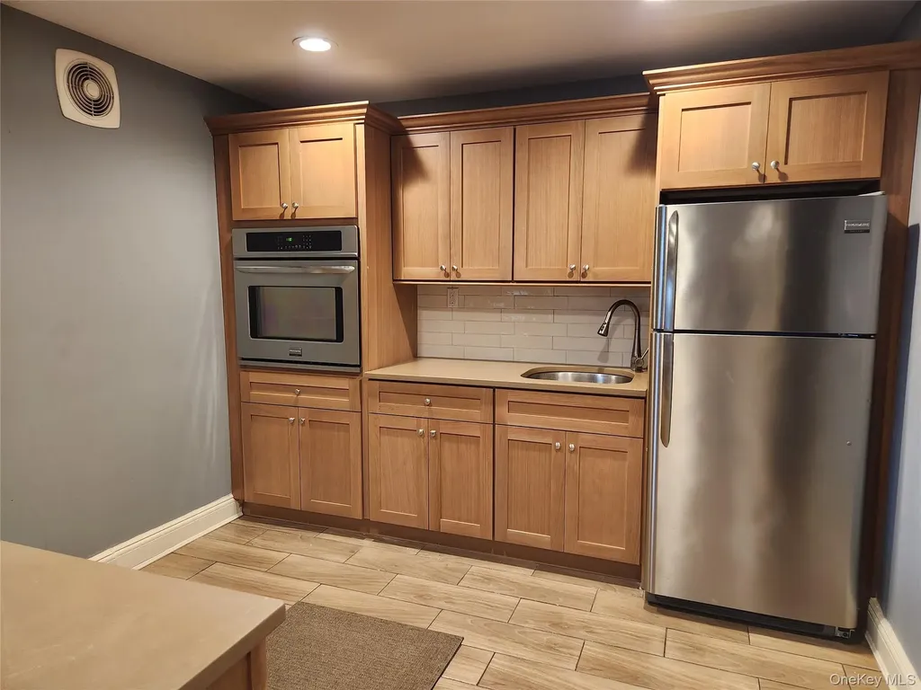 700 Shore Road Long Beach NY 11561