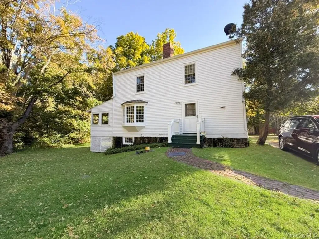 4 Plains Road Walden NY 12586