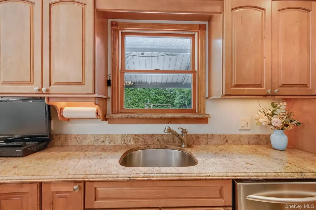 3 Feather Lane Commack NY 11725