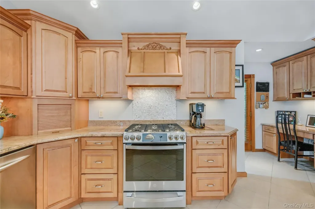 3 Feather Lane Commack NY 11725