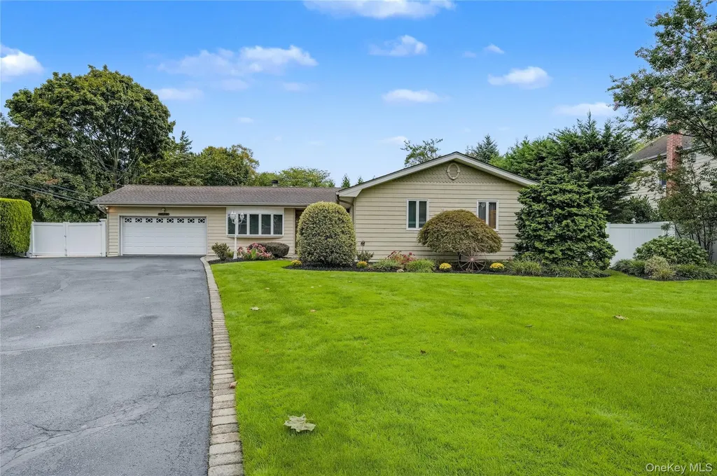 3 Feather Lane Commack NY 11725