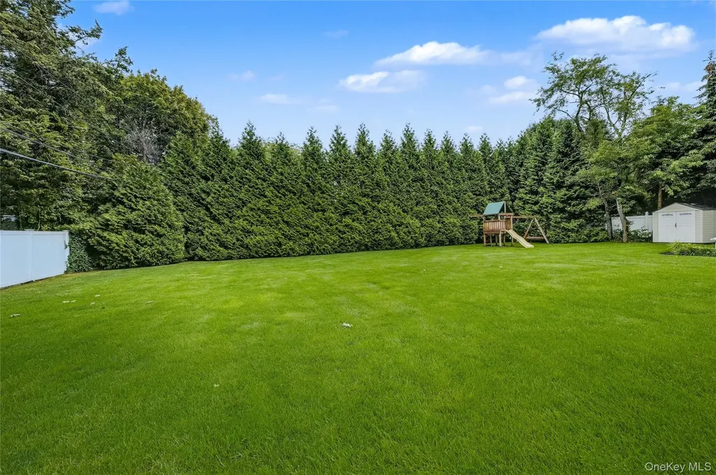 3 Feather Lane Commack NY 11725