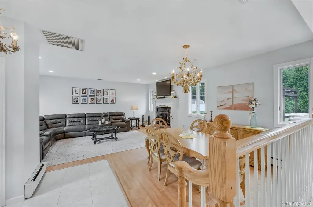 3 Feather Lane Commack NY 11725