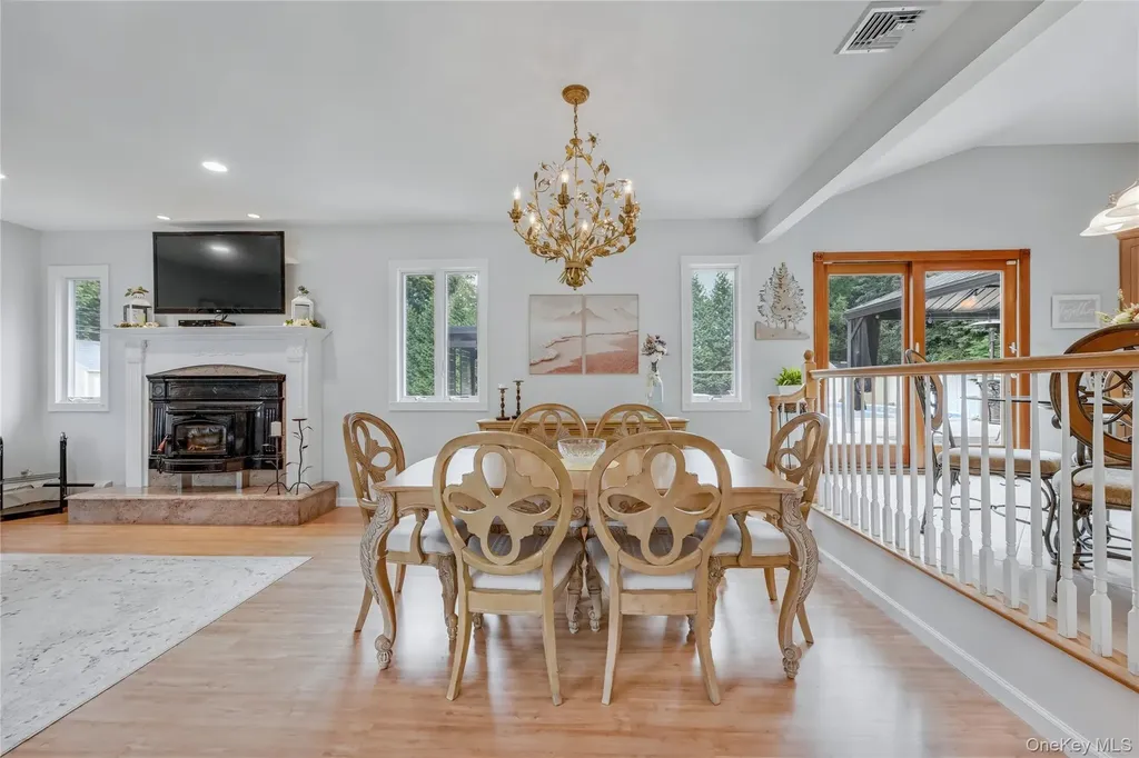 3 Feather Lane Commack NY 11725