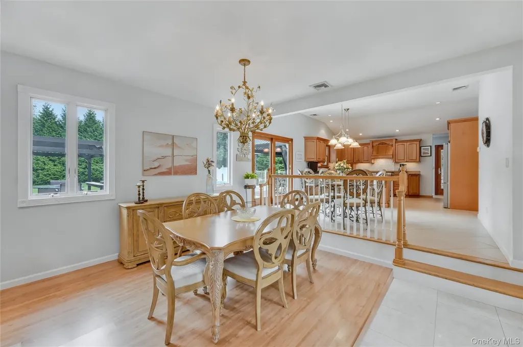 3 Feather Lane Commack NY 11725
