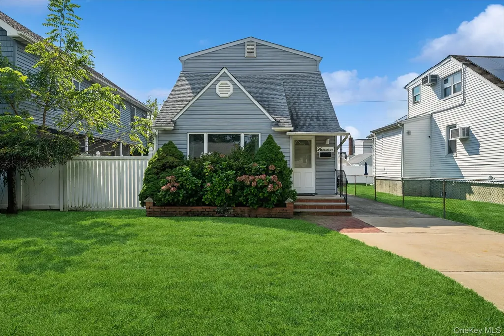96 Beach Drive Merrick NY 11566