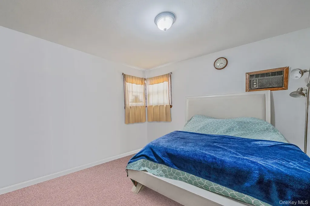1 Winthrop Street Islip NY 11751