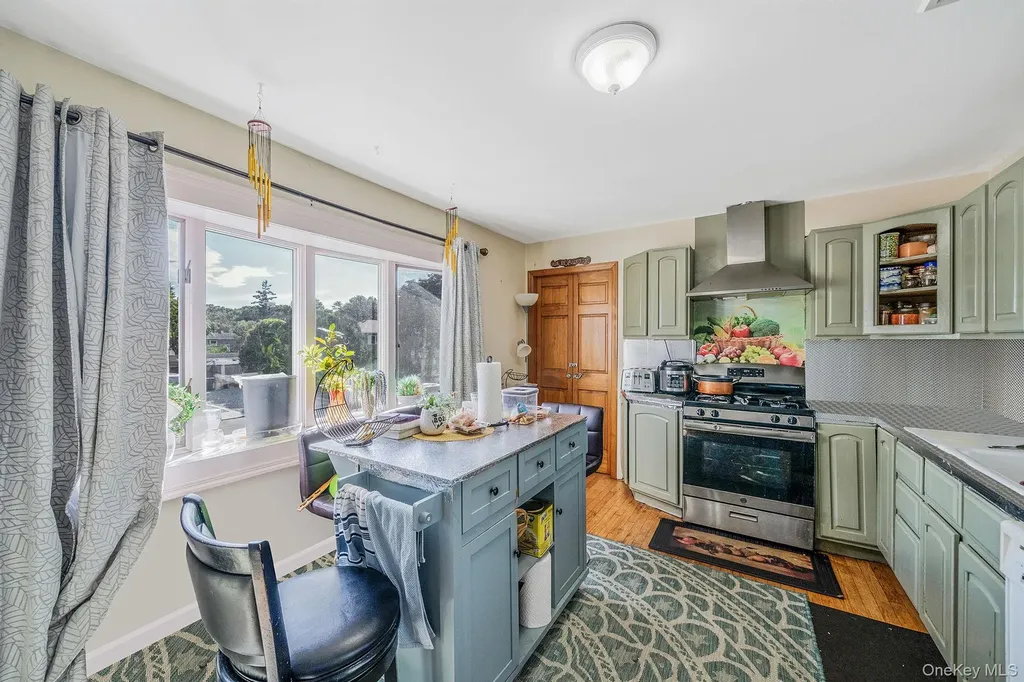 1 Winthrop Street Islip NY 11751