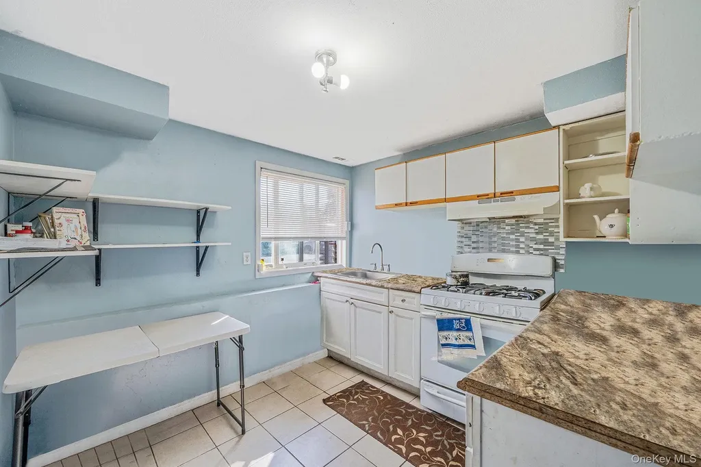 1 Winthrop Street Islip NY 11751