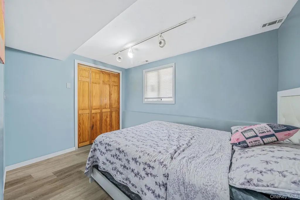 1 Winthrop Street Islip NY 11751