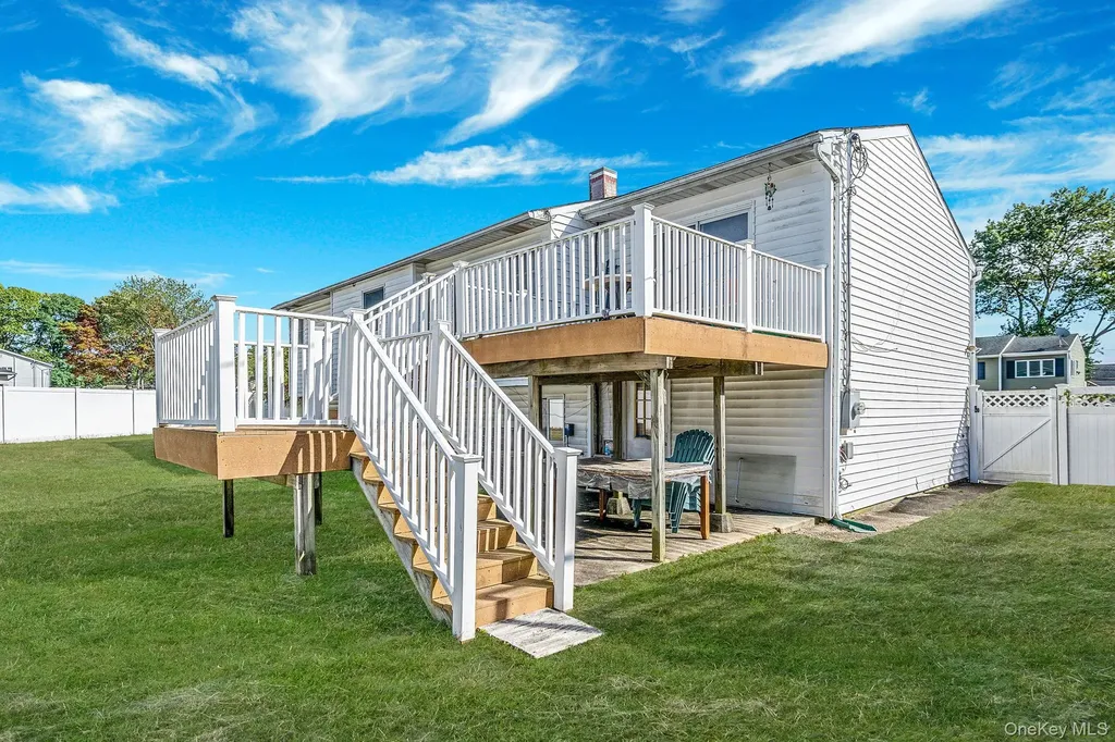 1 Winthrop Street Islip NY 11751