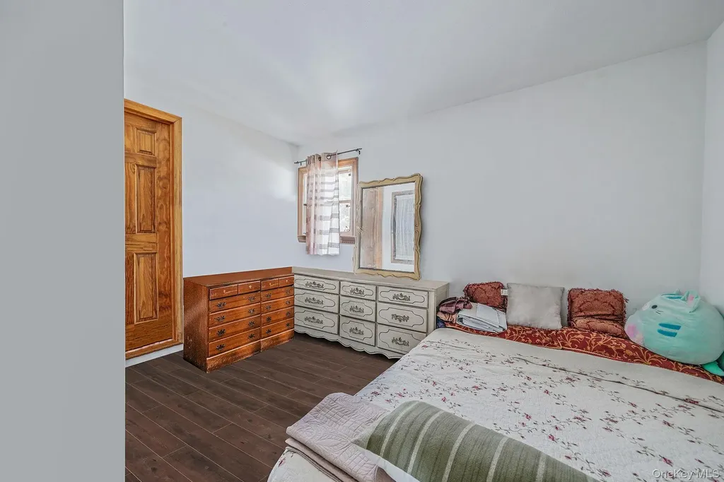 1 Winthrop Street Islip NY 11751