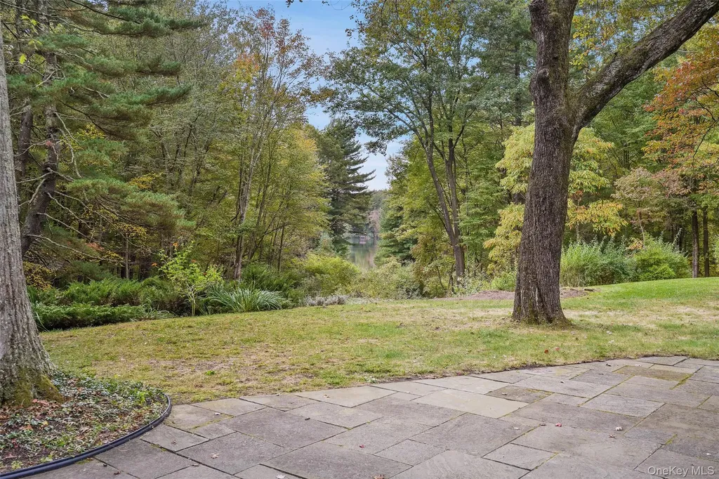 9 Old Corner Road Bedford NY 10506