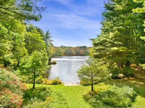 9 Old Corner Road Bedford NY 10506