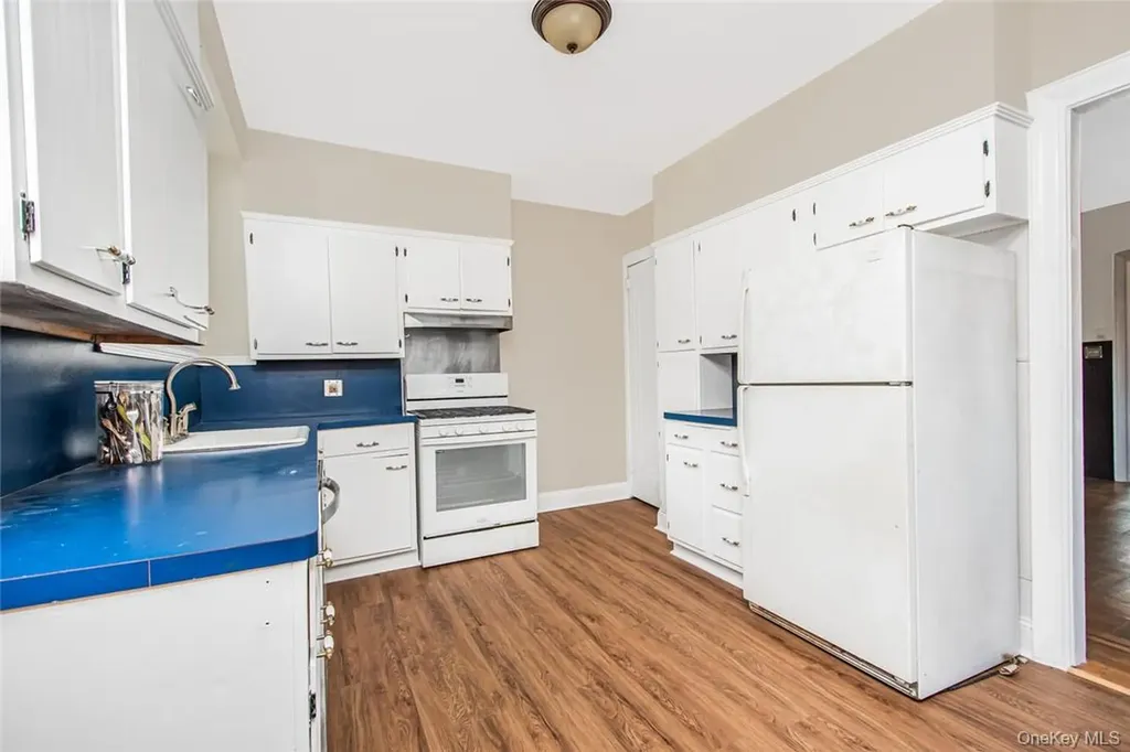 115 East 235th Street Bronx NY 10470