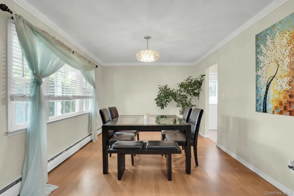 21 E Hill Drive Smithtown NY 11787