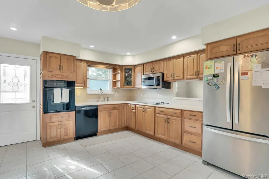 21 E Hill Drive Smithtown NY 11787