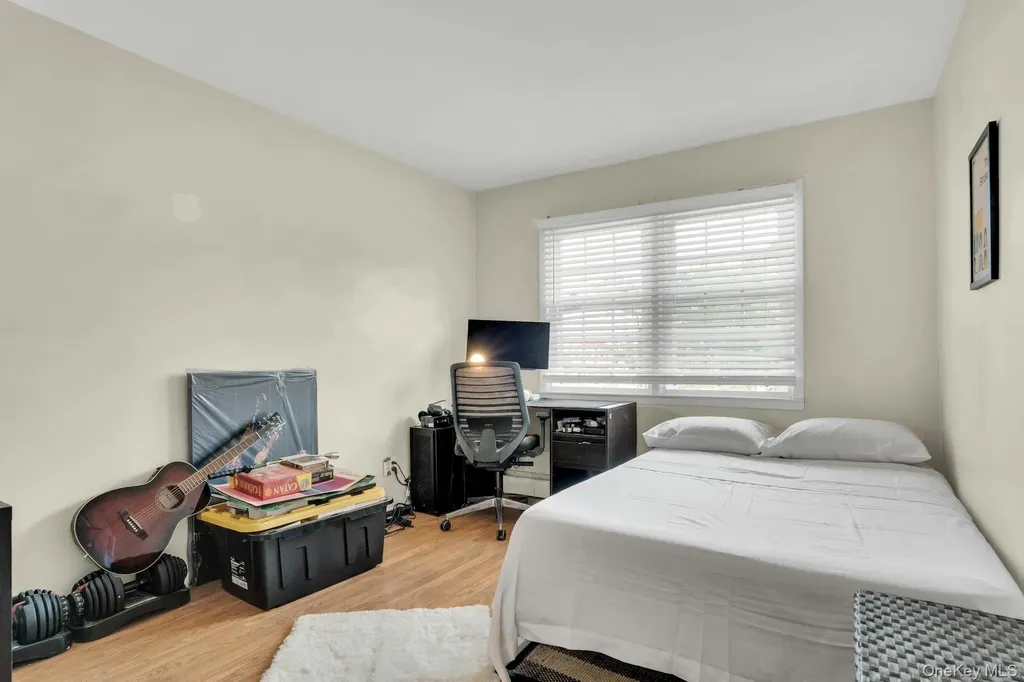 21 E Hill Drive Smithtown NY 11787