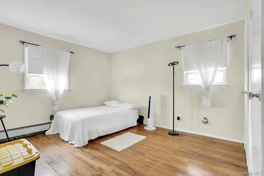 21 E Hill Drive Smithtown NY 11787