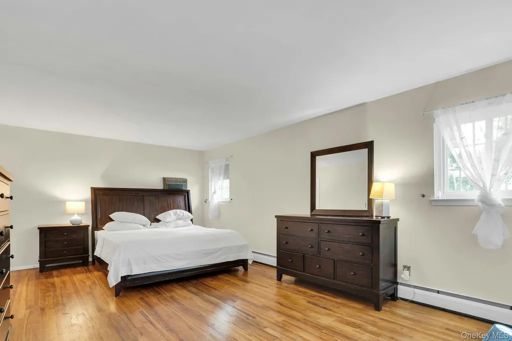 21 E Hill Drive Smithtown NY 11787