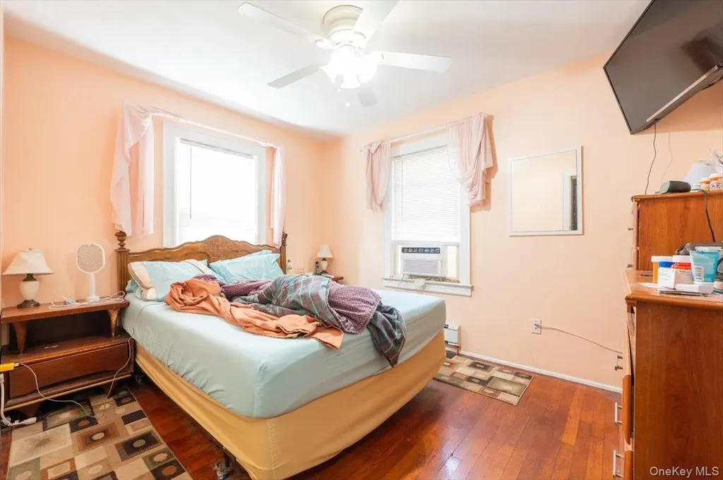 31 4th Street Glen Cove NY 11542