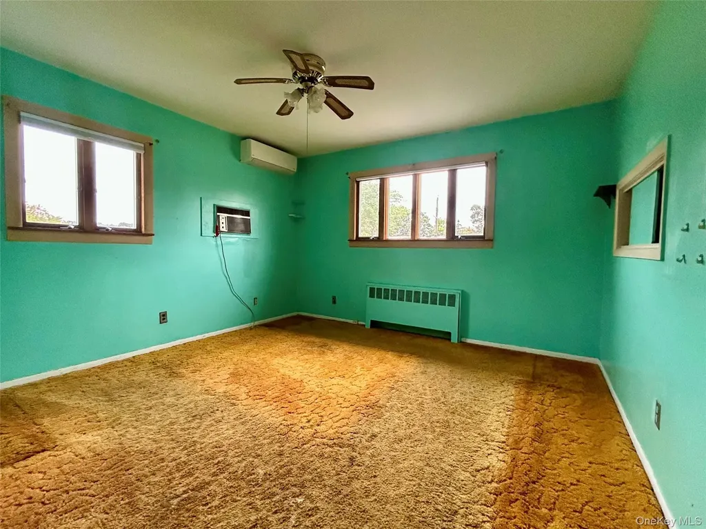 577 Peter Paul Drive West Islip NY 11795