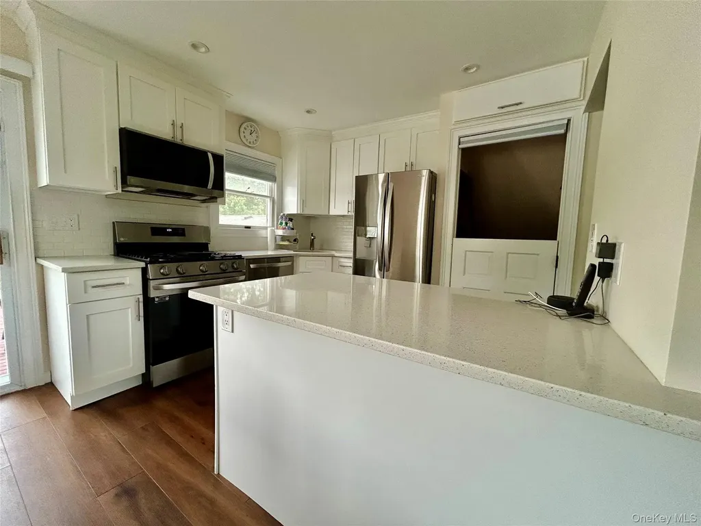 577 Peter Paul Drive West Islip NY 11795