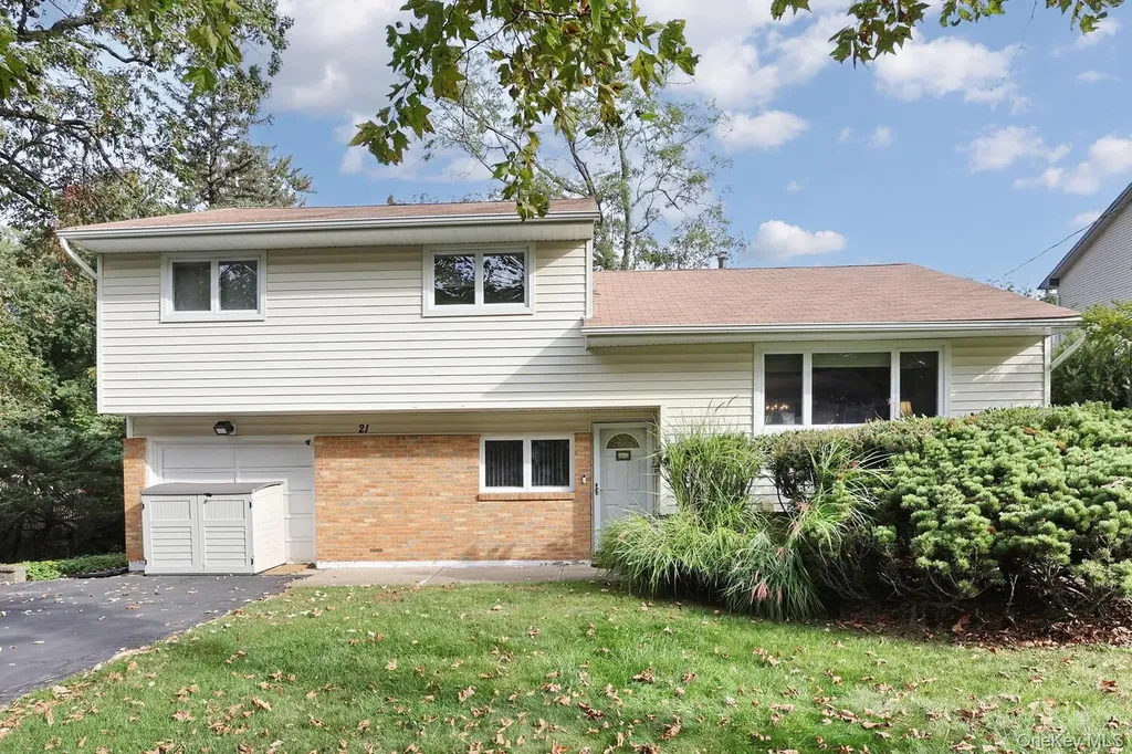 21 Briarcliff Drive Monsey NY 10952