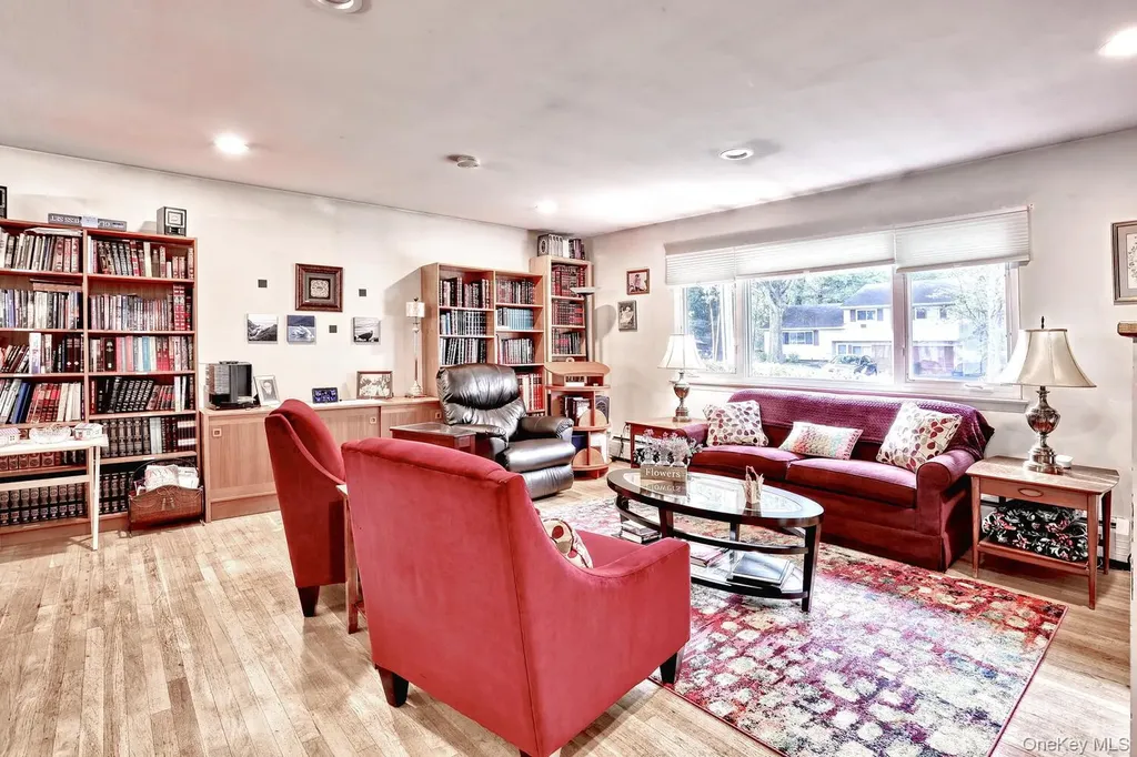 21 Briarcliff Drive Monsey NY 10952