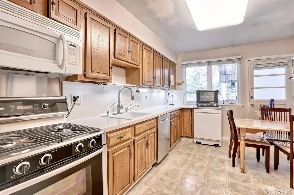 21 Briarcliff Drive Monsey NY 10952