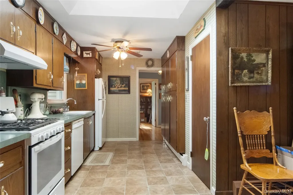 284 Ohaire Road Middletown NY 10941