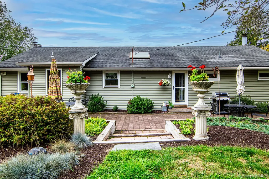 284 Ohaire Road Middletown NY 10941