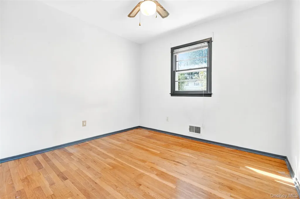 9 Oakwood Lane Thiells NY 10984