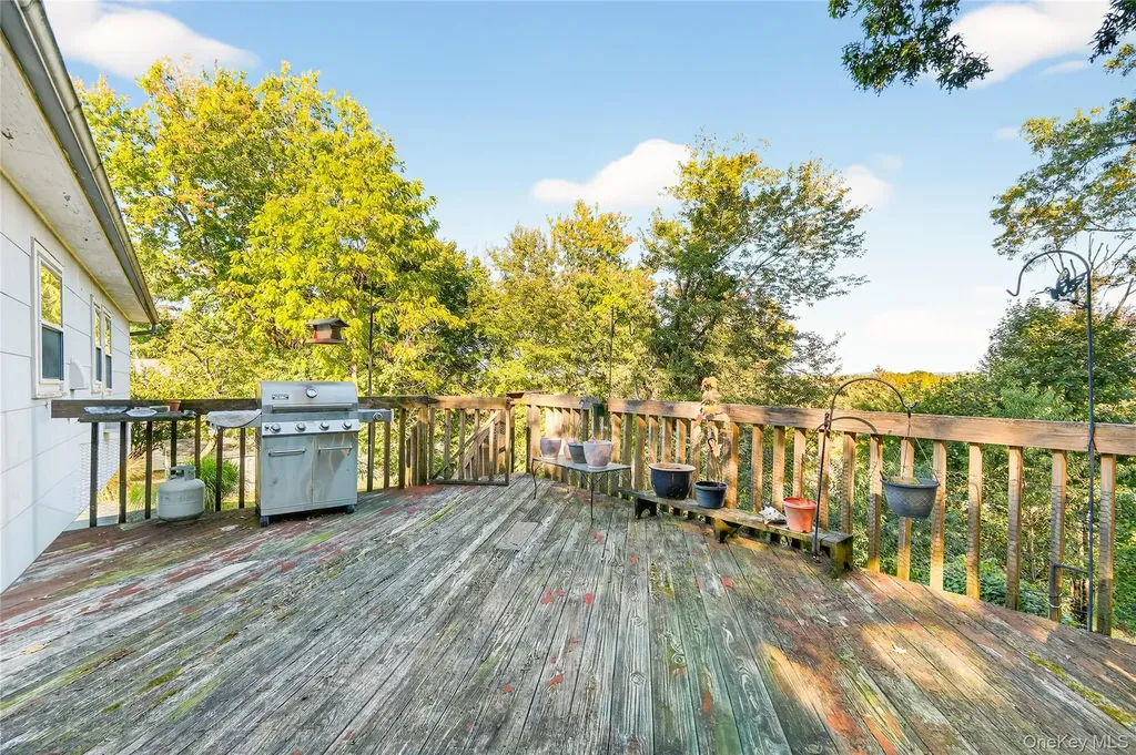 9 Oakwood Lane Thiells NY 10984