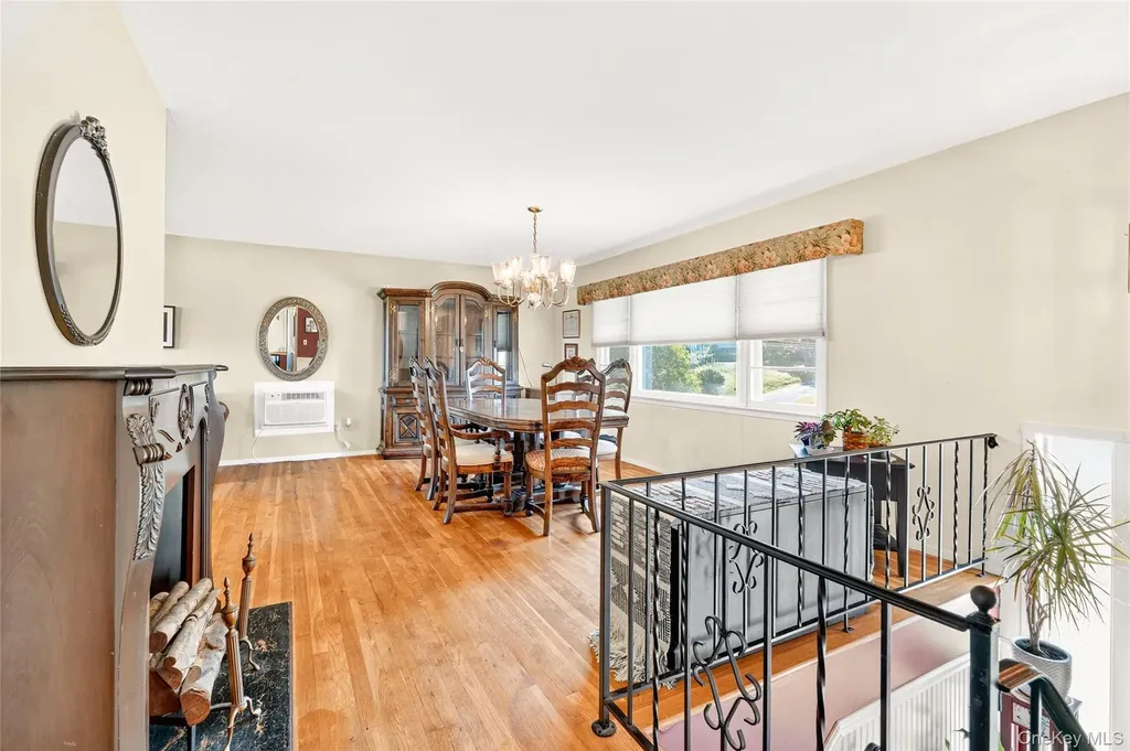 9 Oakwood Lane Thiells NY 10984