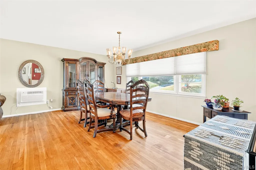 9 Oakwood Lane Thiells NY 10984