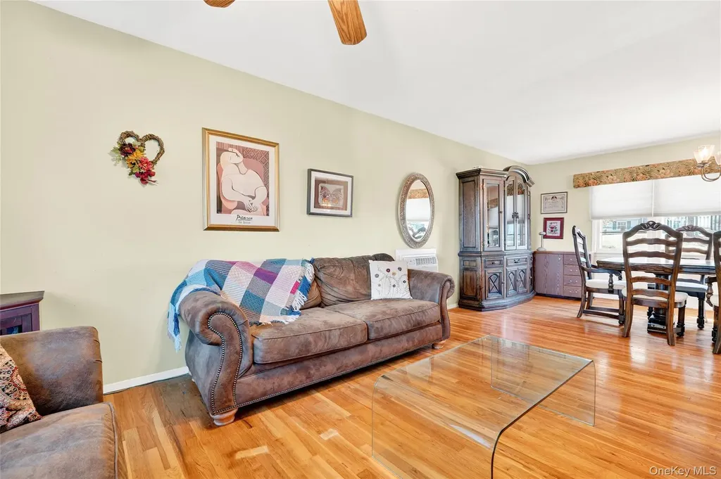 9 Oakwood Lane Thiells NY 10984