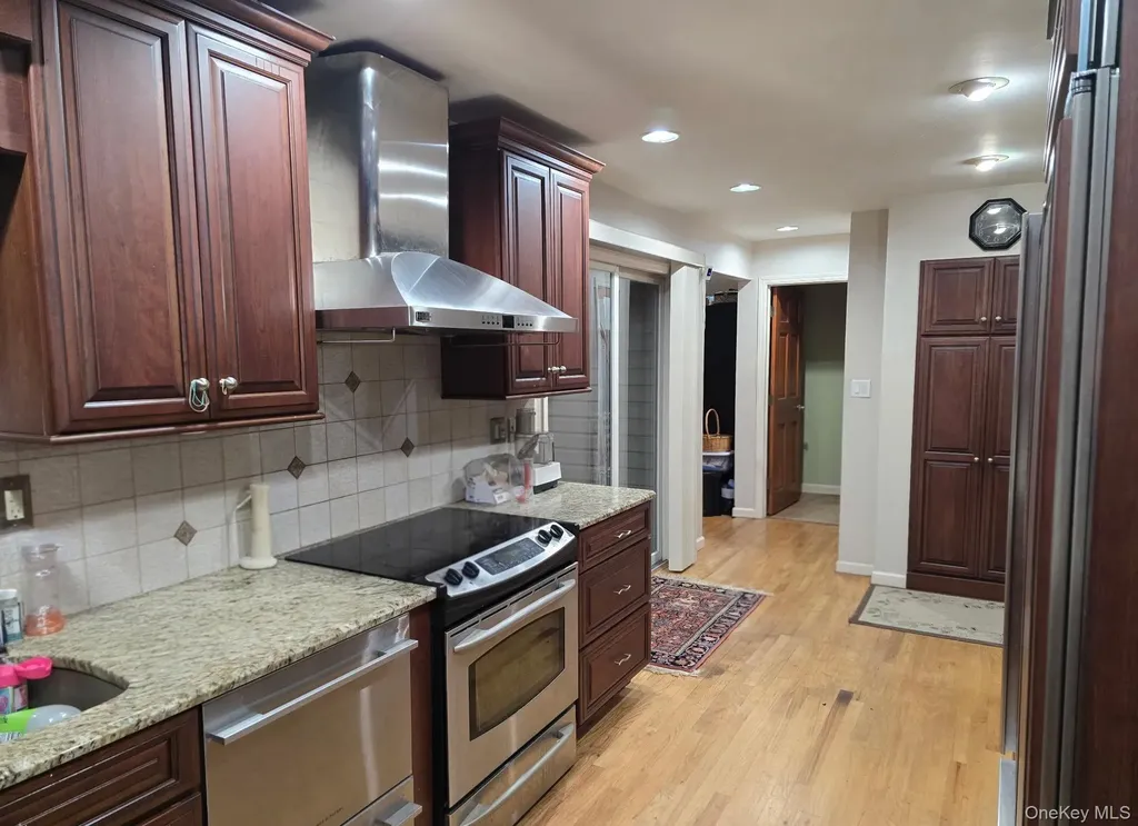 43 Hunter Avenue Miller Place NY 11764
