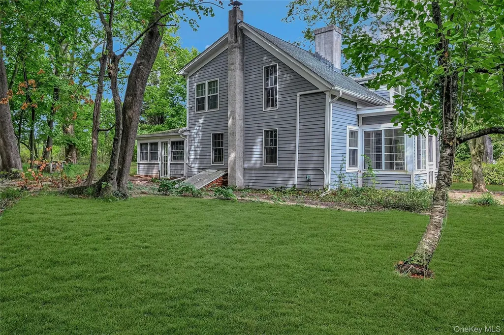 3680 Main Bayview Road Southold NY 11971