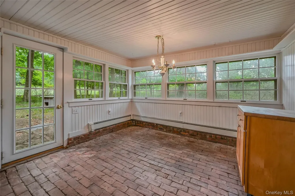 3680 Main Bayview Road Southold NY 11971